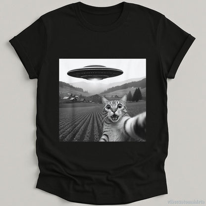T-Shirt Black / S Cat Selfie With UFO Shirt