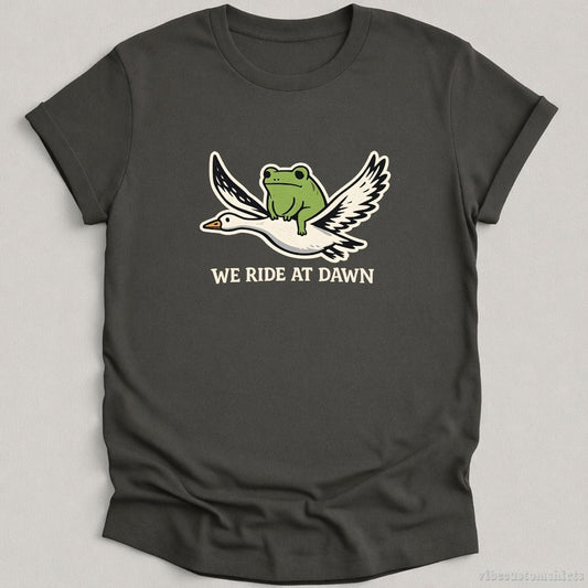 T-Shirt Charcoal / S We Ride At Dawn Frog Riding Goose Vintage Shirt