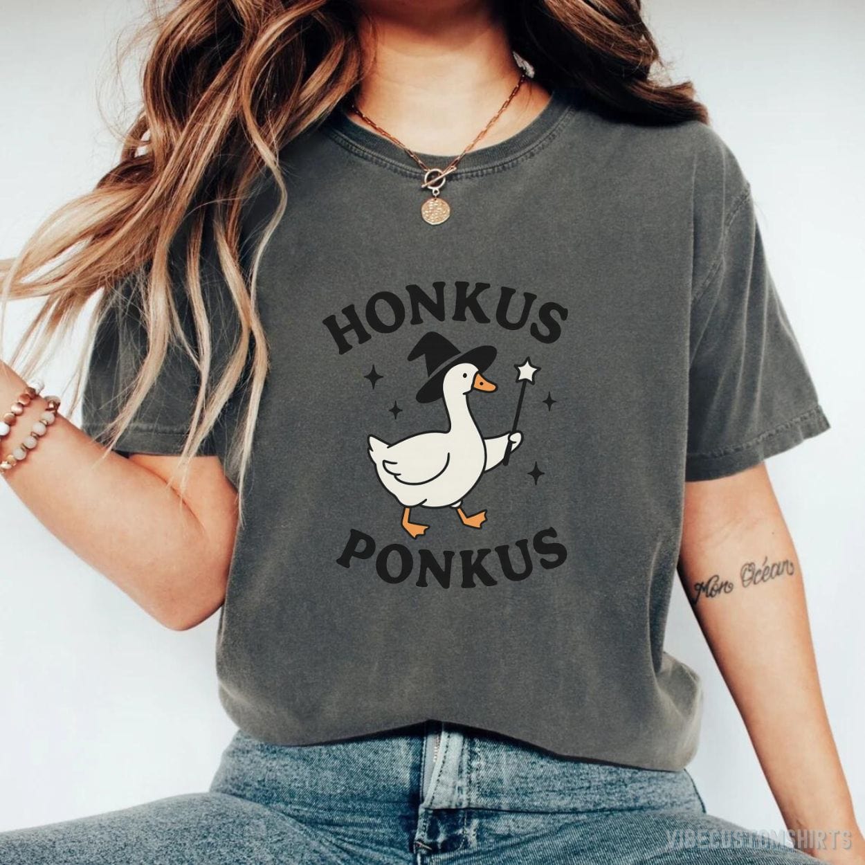 T-Shirt Dark Heather / S Honkus Ponkus Witch Goose Shirt