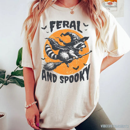 T-Shirt Feral and Spooky Raccoon Halloween T-Shirt