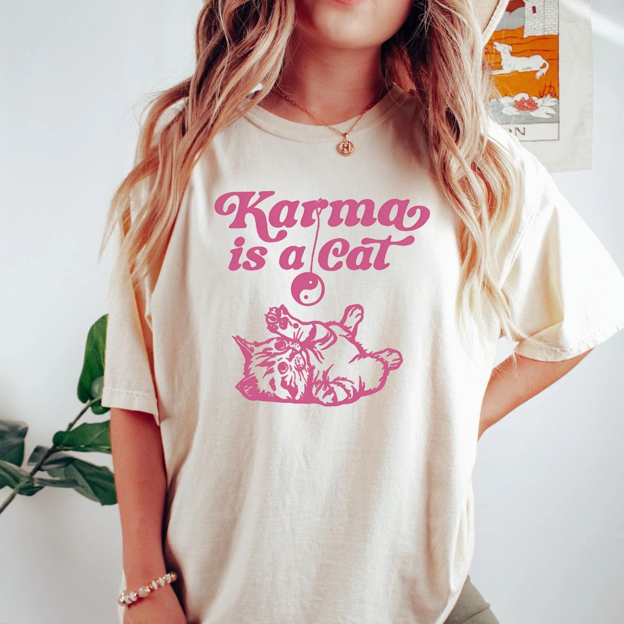 T-Shirt Karma is a Cat Shirt