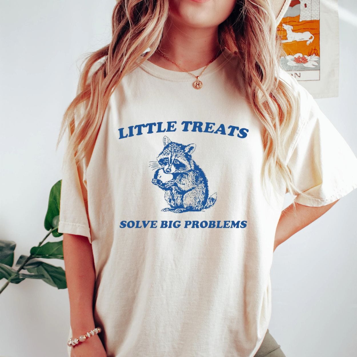 T-Shirt Little Treats Solve Big Problems Cute Raccoon T-Shirt