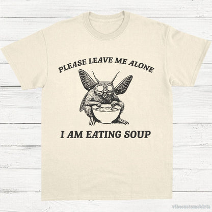 T-Shirt Natural / S Retro Mothman I Am Eating Soup Cryptid Vintage Shirt