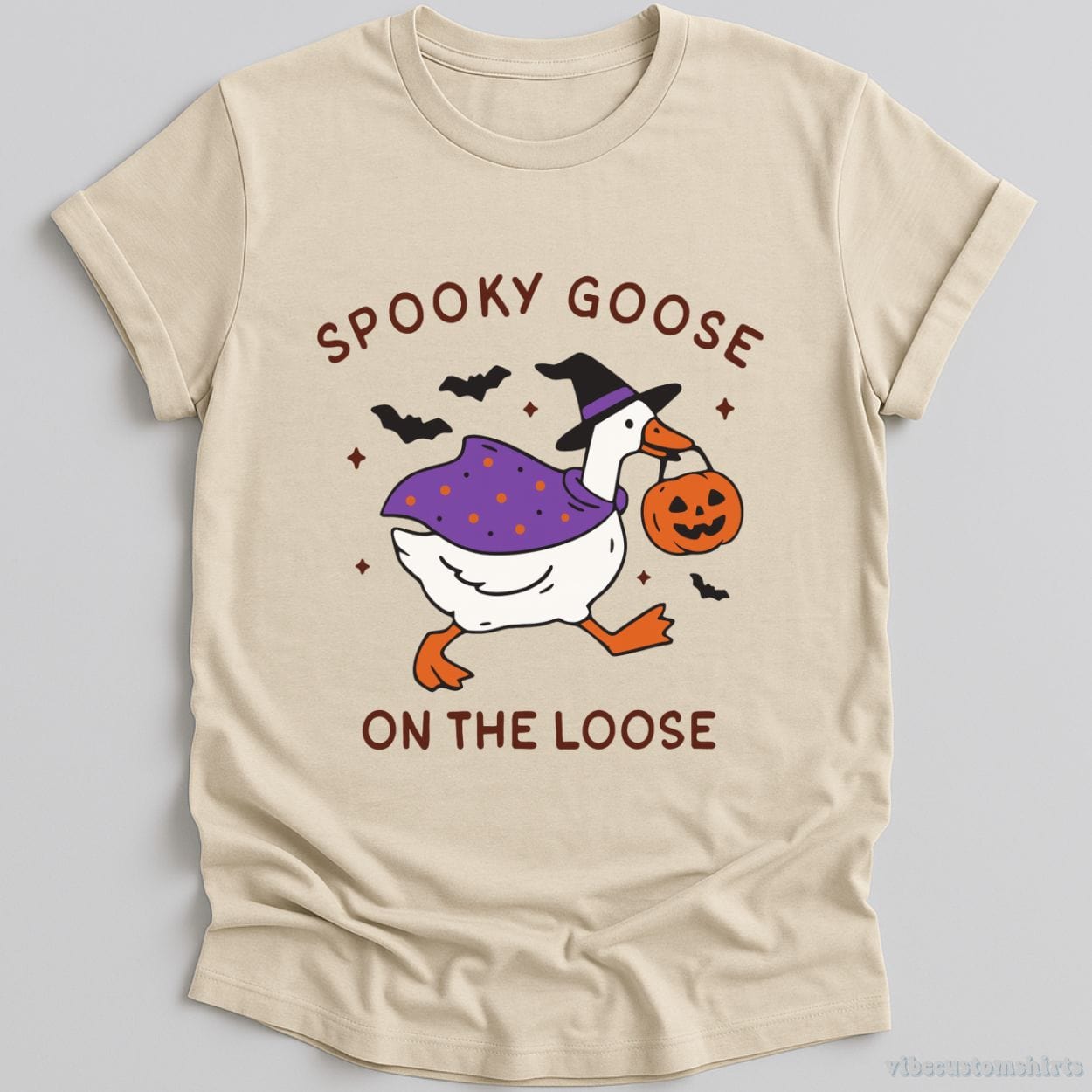 T-Shirt Natural / S Spooky Goose on the Loose Shirt