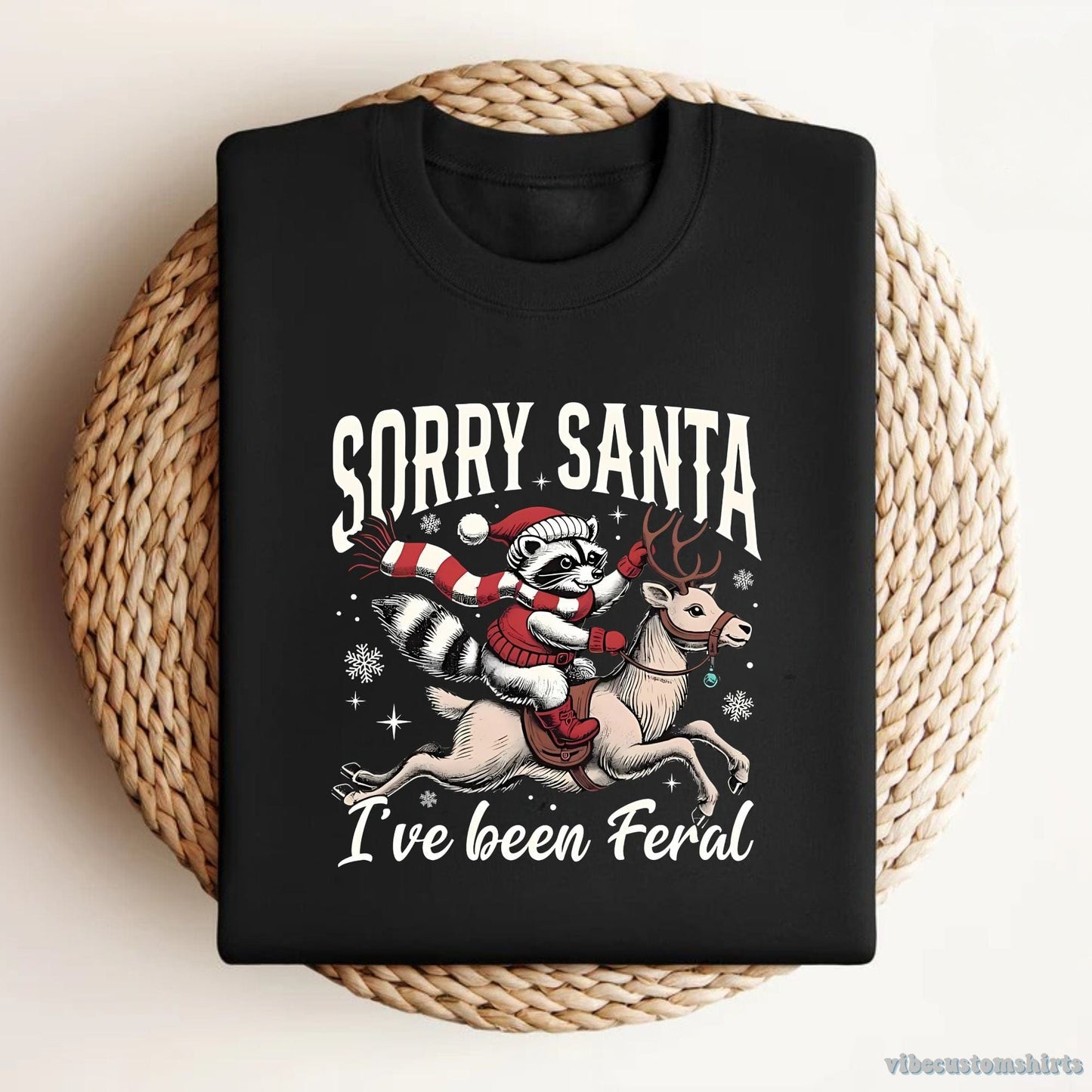 T-Shirt Sorry Santa I've Been Feral Raccoon Christmas T-Shirt