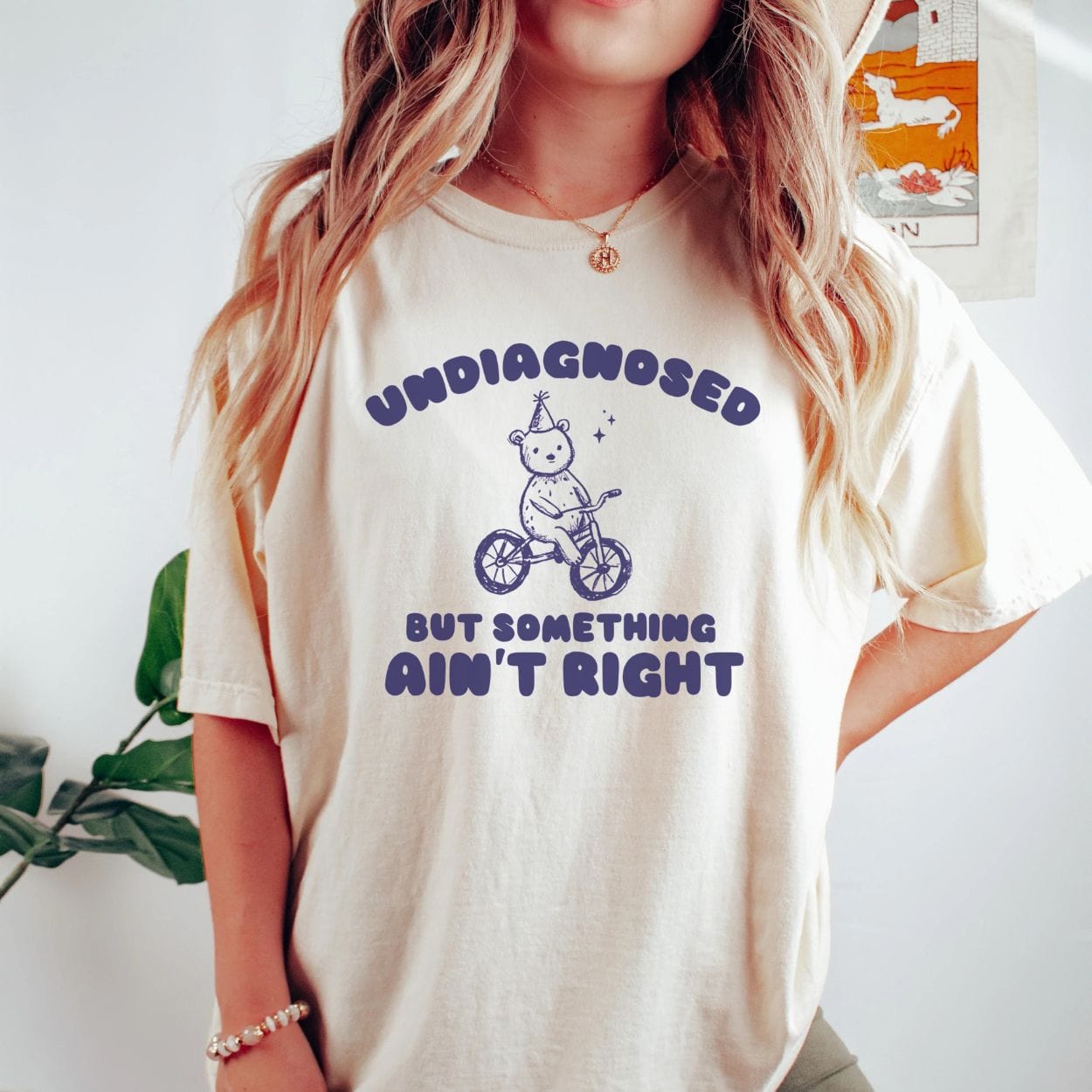 T-Shirt Undiagnosed But Something Ain't Right Vintage Shirt, Meme Cartoon Bear T Shirt